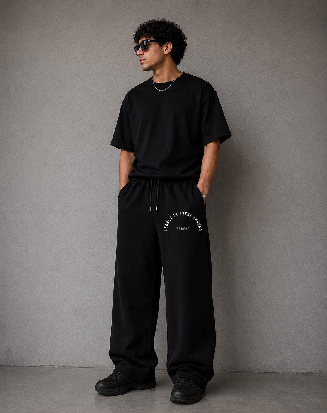 Zarero Loose-Fit Black Joggers