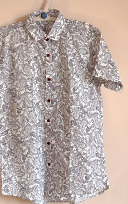 Off White With Intricate design Printed Men’s Half Sleeves Pure Cotton Shirt